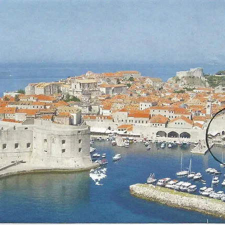 Old Port 3*