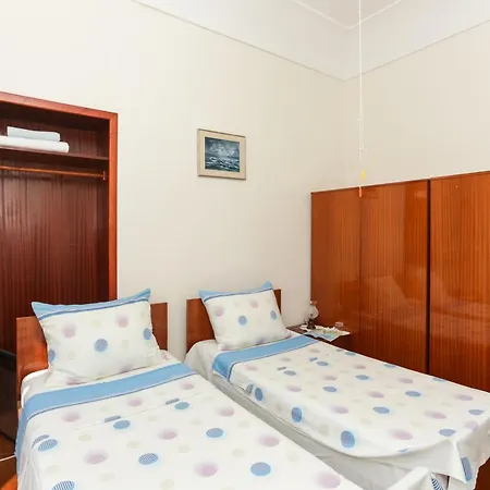 ゲストハウス Old Port