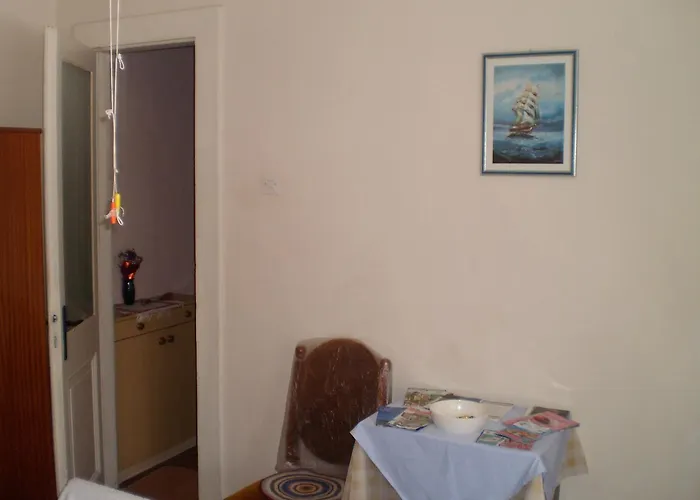 게스트하우스 Old Port 3*