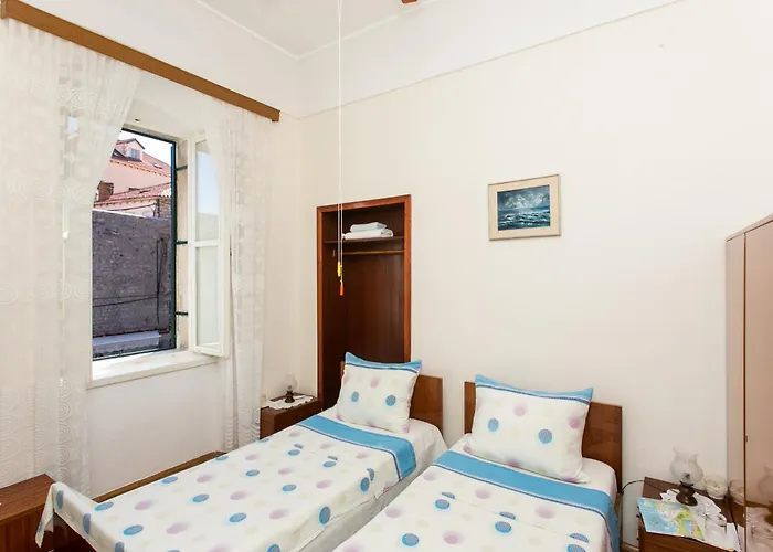 Old Port 3* 두브로브니크