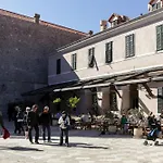 Old Port Gasthof
